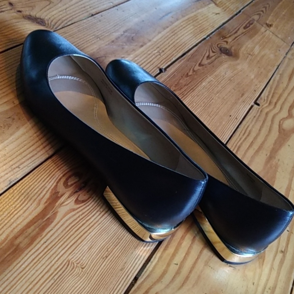 Tahari Ranma ballet flats with gold square heel